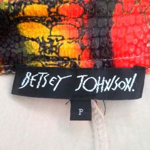 Betsy Johnson Unisex Snakeskin Design Size P